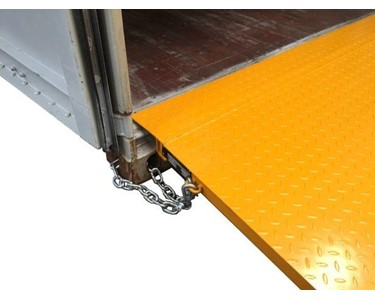 DHE - Self Leveling Container Ramp – DHE-FR6.5 | 6.5-ton Capacity 