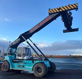 Used 10T Reach Stacker - SMV 108 TB6