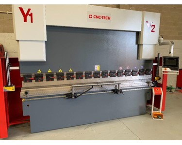 CNC-TECH - CNC Pressbrake | 7 axis 320 Ton X 4 meter