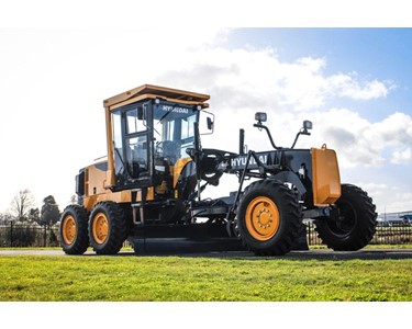 Hyundai - Medium Motor Grader | HG130-3