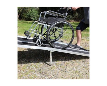 Heeve - Aluminium Multi-Fold Super-Grip Wheelchair Ramp