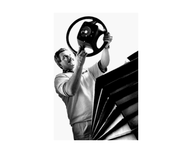 Huntsman - Steering Wheels Automotive