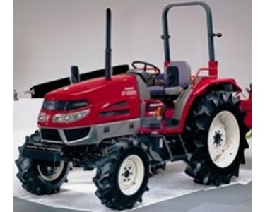 Yanmar - EF685 Tractor