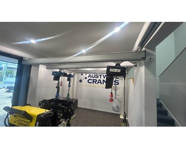 Austwide Cranes - Austwide Cranes Free Standing Aluminium Light Overhead Crane