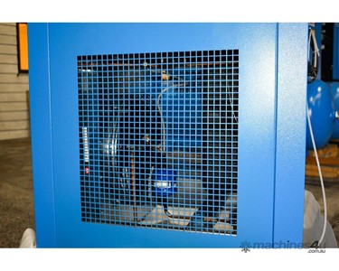 Focus Industrial - Refrigerated Compressed Air Dryer | 594cfm