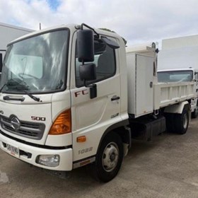 Used Tipper Truck | 2017 HINO FC 