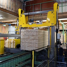 Signode launches world first!  All electric timber press