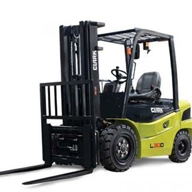 Diesel Forklift 2.5 to 3.3 tonne L-Series