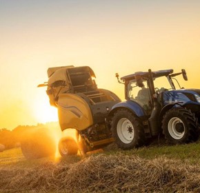 Roll-Belt™ 180 PLUS and 150 PLUS: New Variable-chamber Balers Boosted by Enhanced Technology, Connectivity and Durability