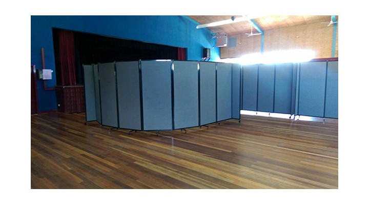 These portable room dividers can be configured into different shapes as needed: straight, L-shape, and curved.