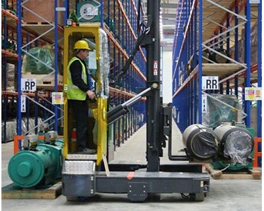 Combilift - Stand On Side Loaders 2500 - 4000kg | GT-Series