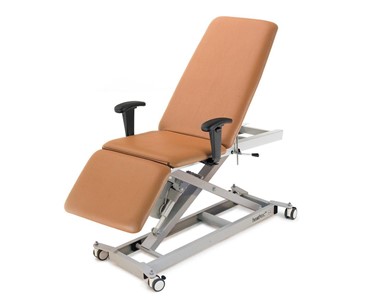 Healthtec - Podiatry Chair with Castors 610W | LynX 