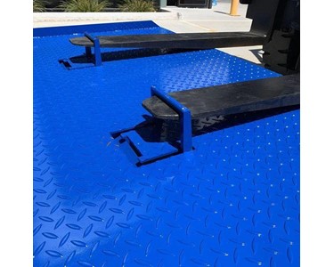 Heeve - Forklift Container Ramp | Industrial-Series 