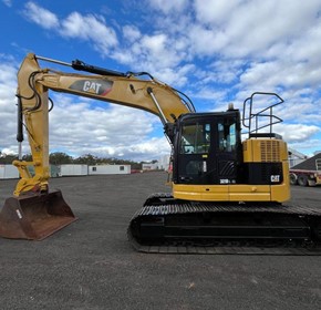 Used Excavator 600mm | Zero Swing 321D LCR  Used Excavator 600mm | Zero Swing 321D LCR