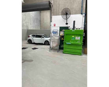 Cardboard and Plastic Baler | V16 