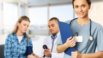 Govts chipping in more for health, as individual Aussies pay less