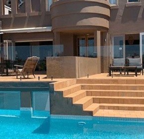 Quality Pool Windows and Portholes Quality Pool Windows and Portholes