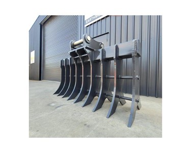 Komatsu - Excavator Attachment | Stick Rakes 25-30 Tonnes