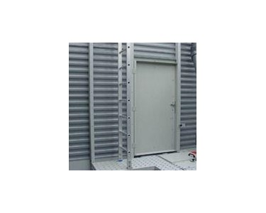 Closed Circuit Cooling Towers | Series 1500 FXV