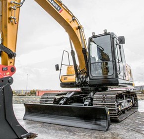 Large Excavators | SY135C
