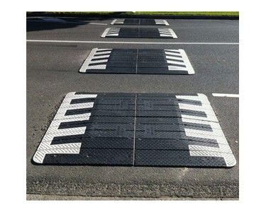 Safety Xpress -  Speed Humps I Speed Cushion 1.8M 