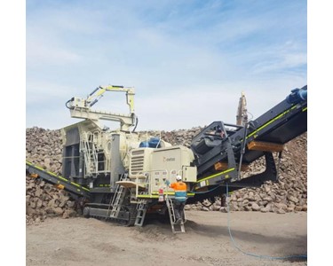 Lokotrack - Hybrid Mobile Jaw Crusher | LT130E