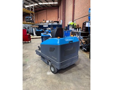 (Used) Industrial Ride-on Sweeper | PB110E 