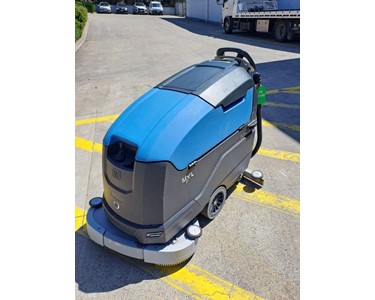 Conquest - HDS75 Walk Behind Floor Scrubber Fully Refurbished