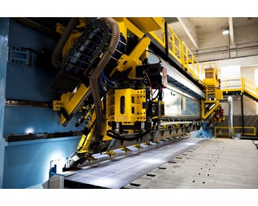 Castellini - Large Format Steel Plate Welding | Stiffeners Mounting & Welding Unit