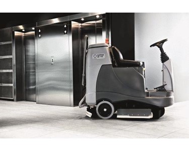 Ride On Scrubber Dryer | BR855