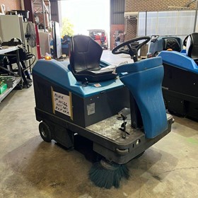 (Used) Industrial Ride-on Sweeper | PB110E 