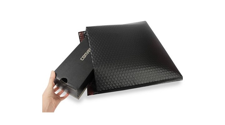 Black Padded mailers - up to 15% recycled content