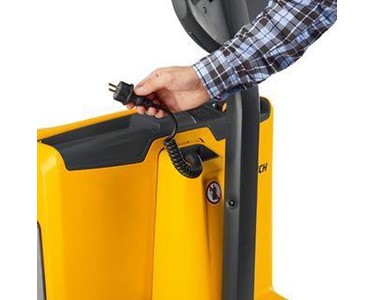 Pedestrian Electric Pallet Jack | EJE 114/116/118/120