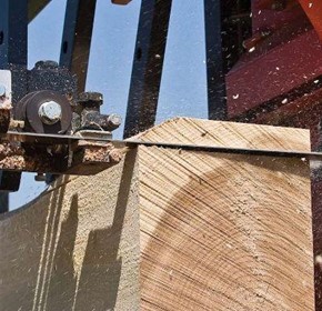 How to Shop for a Portable Sawmill