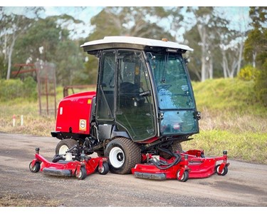 John Deere - Ride on Commercial Lawn Mower Diesel | Toro Groundsmaster 4010D