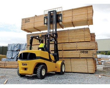 Yale - Counterbalanced Forklifts | GDP/GLP40-55VX