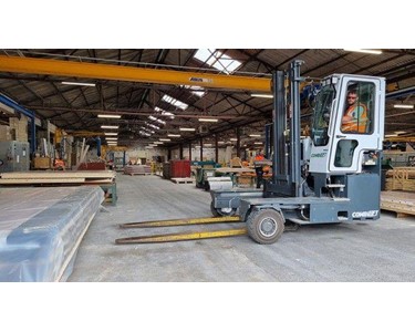  Electric Multi-directional Forklift | Combilift C-Series C5000XLE 