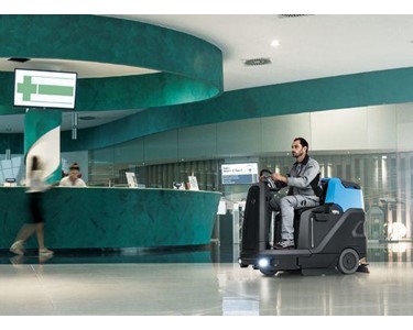 Conquest - MMG Plus Ride-On Scrubber | RENT, HIRE or BUY