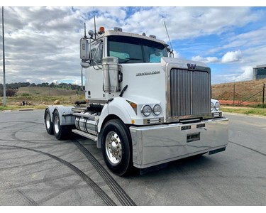 Western Star - Used Prime Mover | 4864FS2 DAY CAB Prime Mover