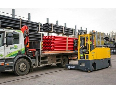 Combilift Reach Truck 2500kg – 4500kg | MR4 