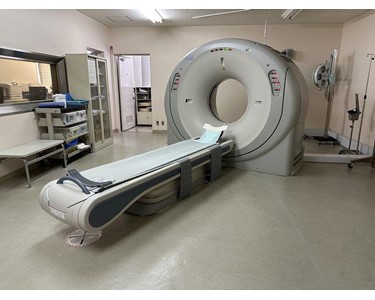 Toshiba - Aquilion 16 Slice CT Scanner