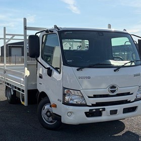 Tray Truck | 300 Series 616 SteelAce