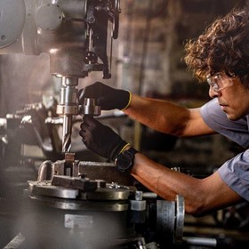 5 signs your workshop is losing money by keeping old machines running