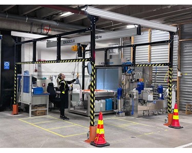 Erikkila - Movable Light Cranes