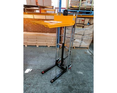 Jialift - Manual Platform Stacker | PJ4150