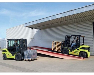 CLARK - LPG Forklift 4.0 to 5.5 tonne S-Series