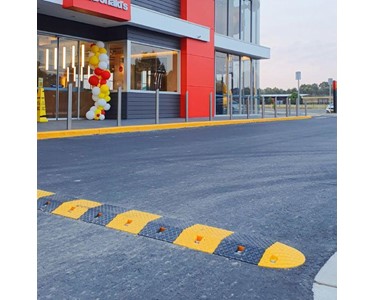 Heavy Duty Plastic Speed Hump