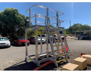 Mobile Aluminium Maintenance Access Platform | 785/789 Rear Tray
