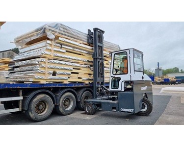  Electric Multi-directional Forklift | Combilift C-Series C5000XLE 