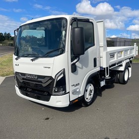 Tipper Truck | N Series NLR 45-150 DT D25 